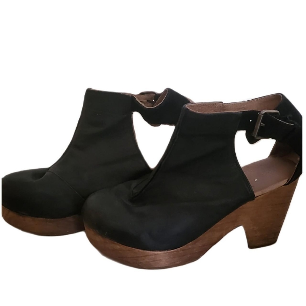Free People Amber Orchard Clog